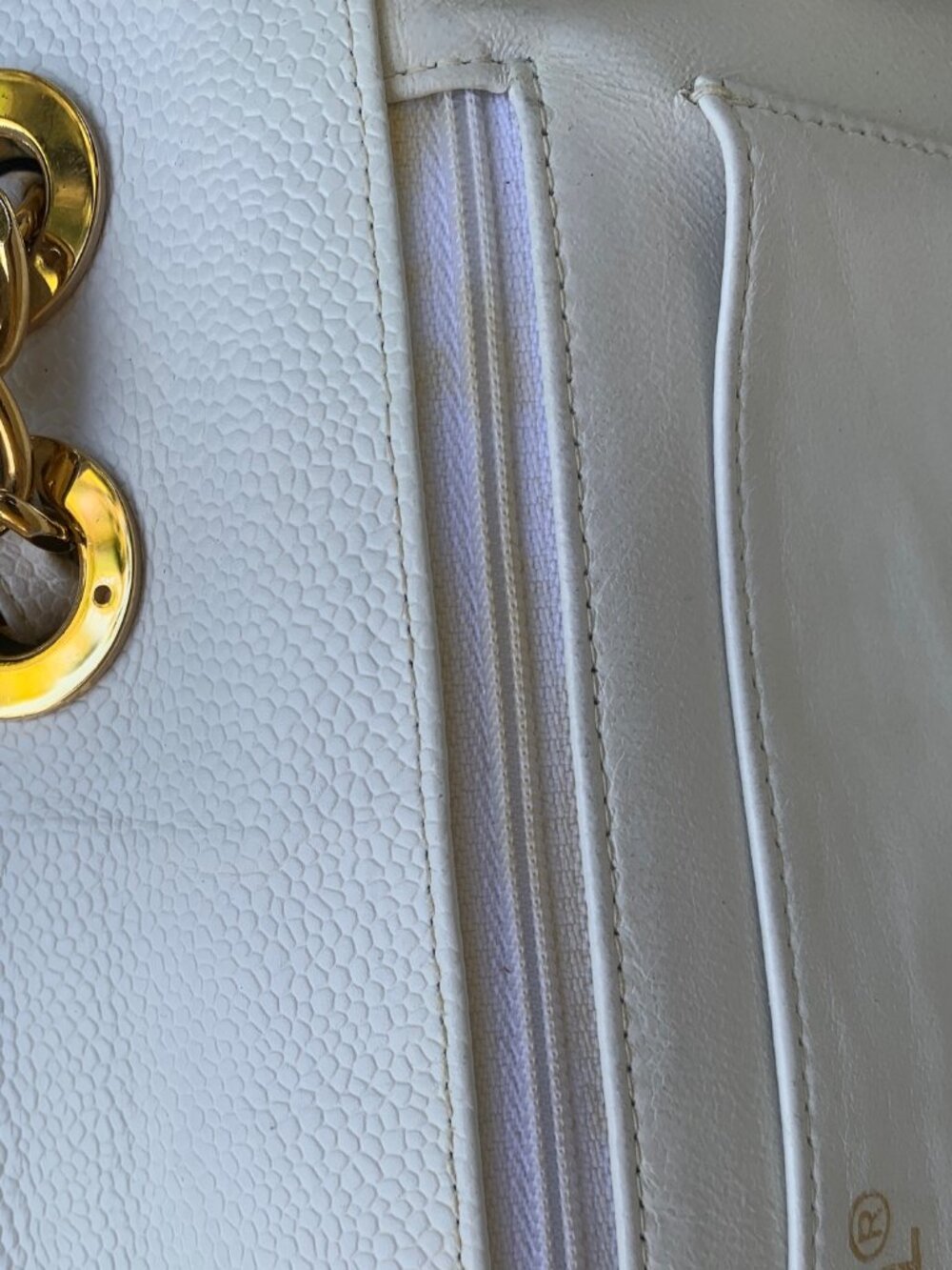 CHANEL Classic White Classic Flap Handbag, Caviar, 24k Hardware, 1997 era - Picture 11 of 17